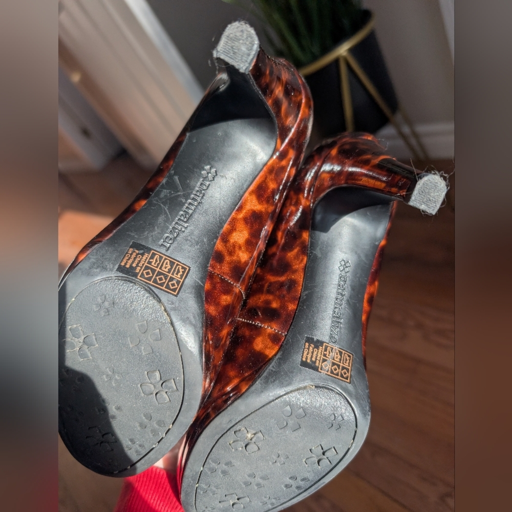 Naturalizer Tortoiseshell Pattern Heels - Picture 2 of 5